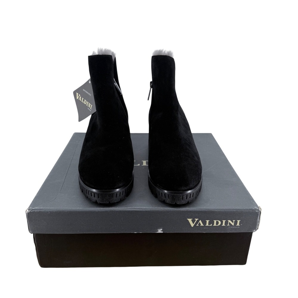 Valdini Ivory Black Suede Waterproof Boots Faux Fur Lined Lug Sole Womens 8.5 M